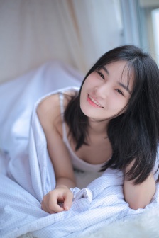 脱了老师的裙子猛然进入在线观看